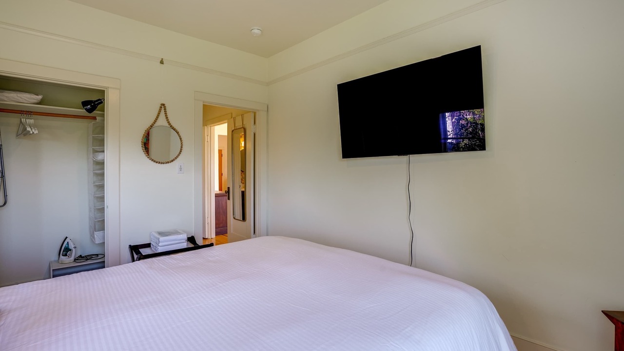Photo of Bedroom in Berkeley Hills