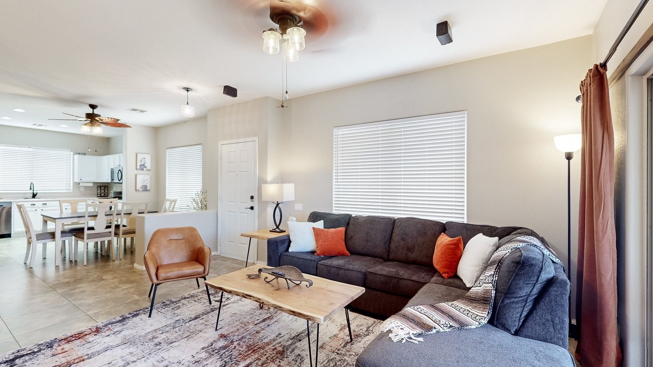 Photo of Livingroom in Gold Canyon