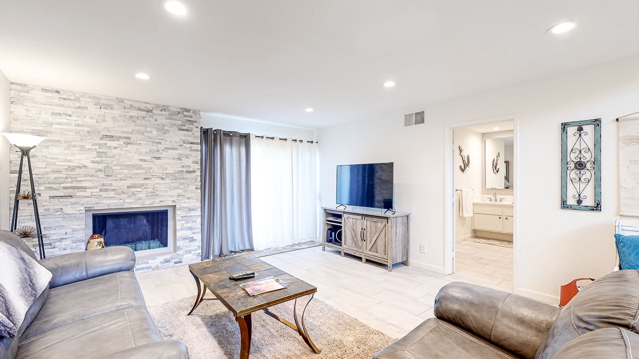 Photo of Livingroom in Palm Desert