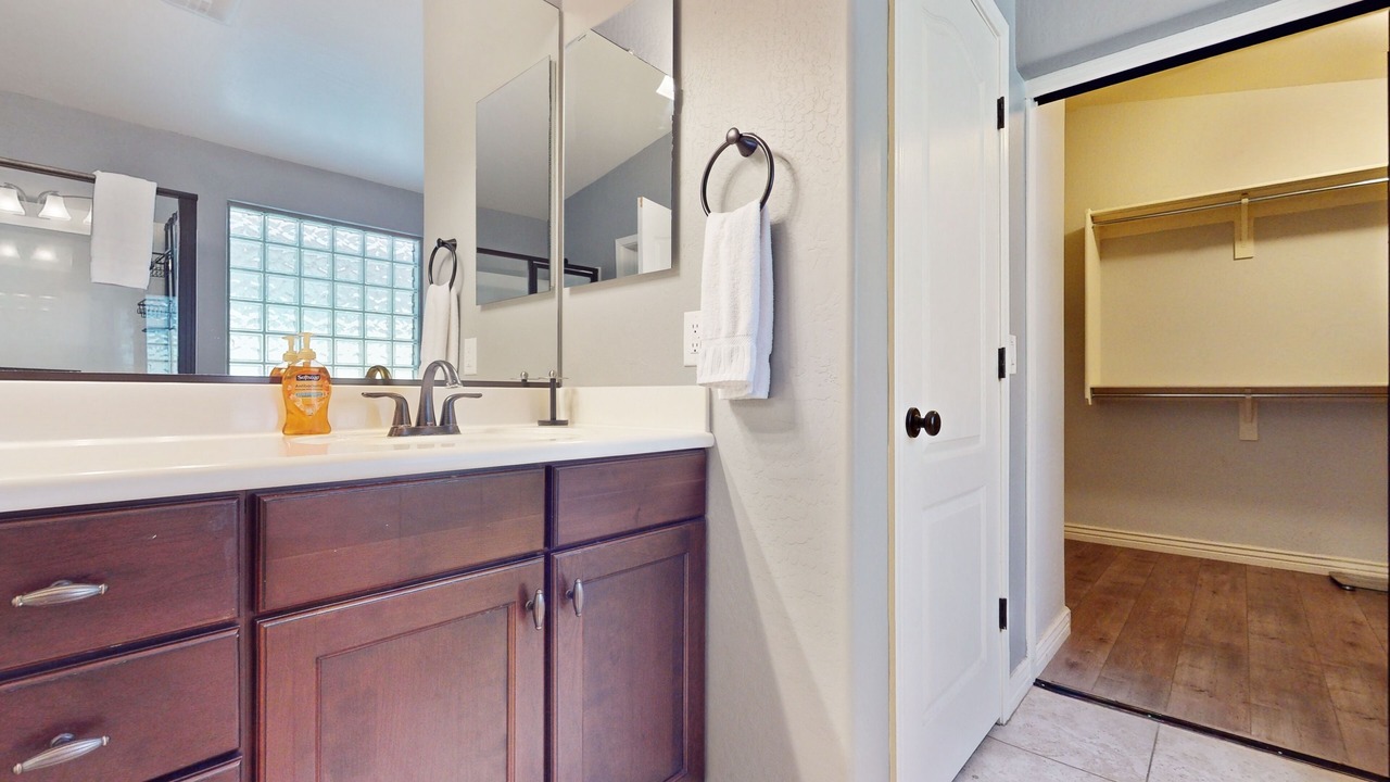 Photo of Bathroom in Desert Ridge