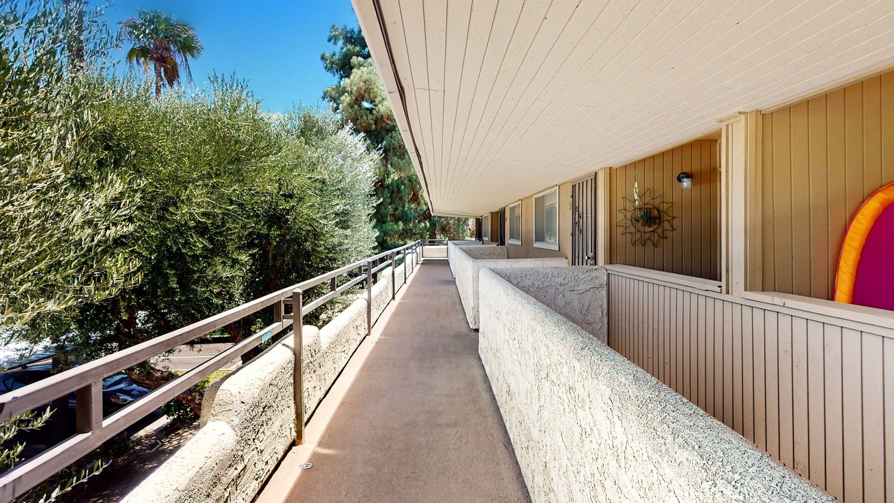 Photo of Outdoor in Racquet Club West
