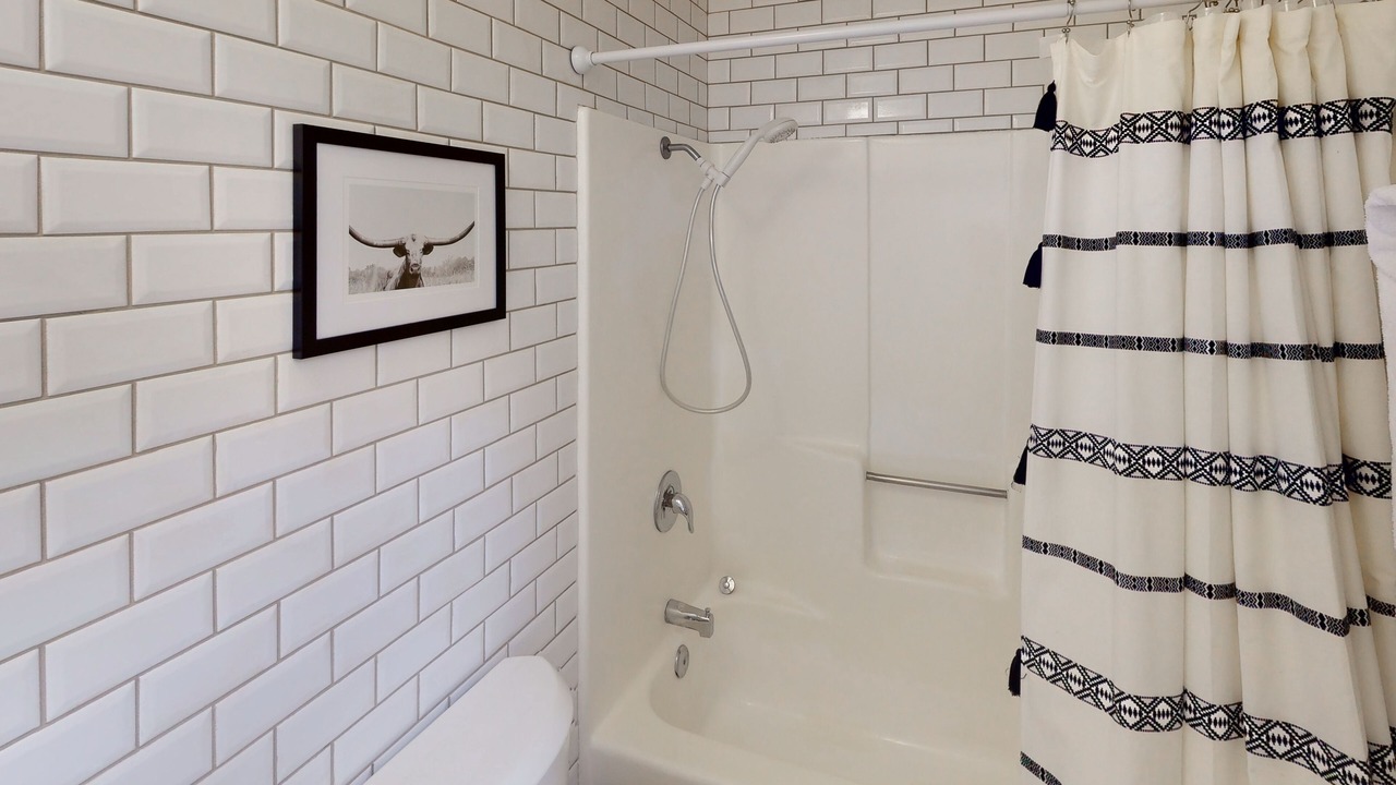 Photo of Bathroom in Racquet Club West