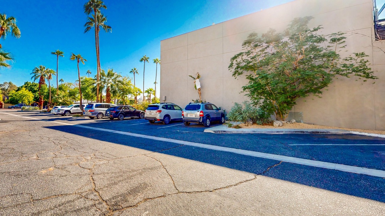 Photo of Outdoor in Uptown Design District