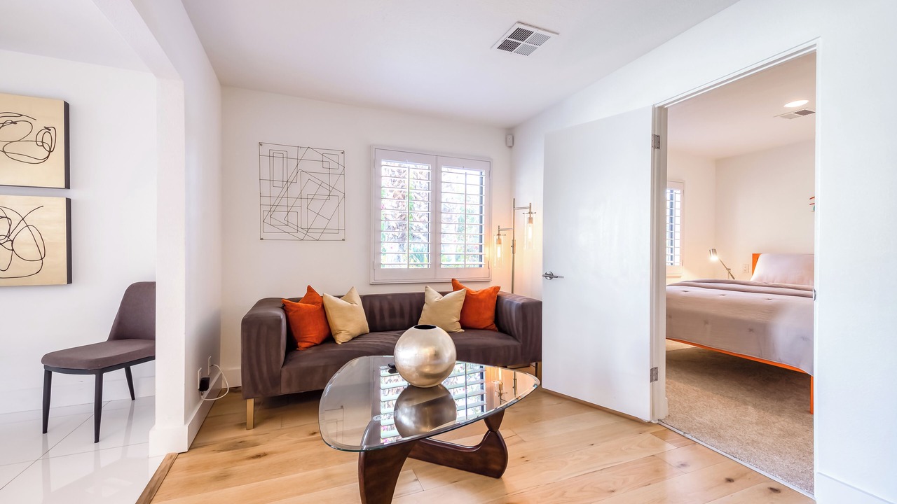 Photo of Livingroom in The Movie Colony