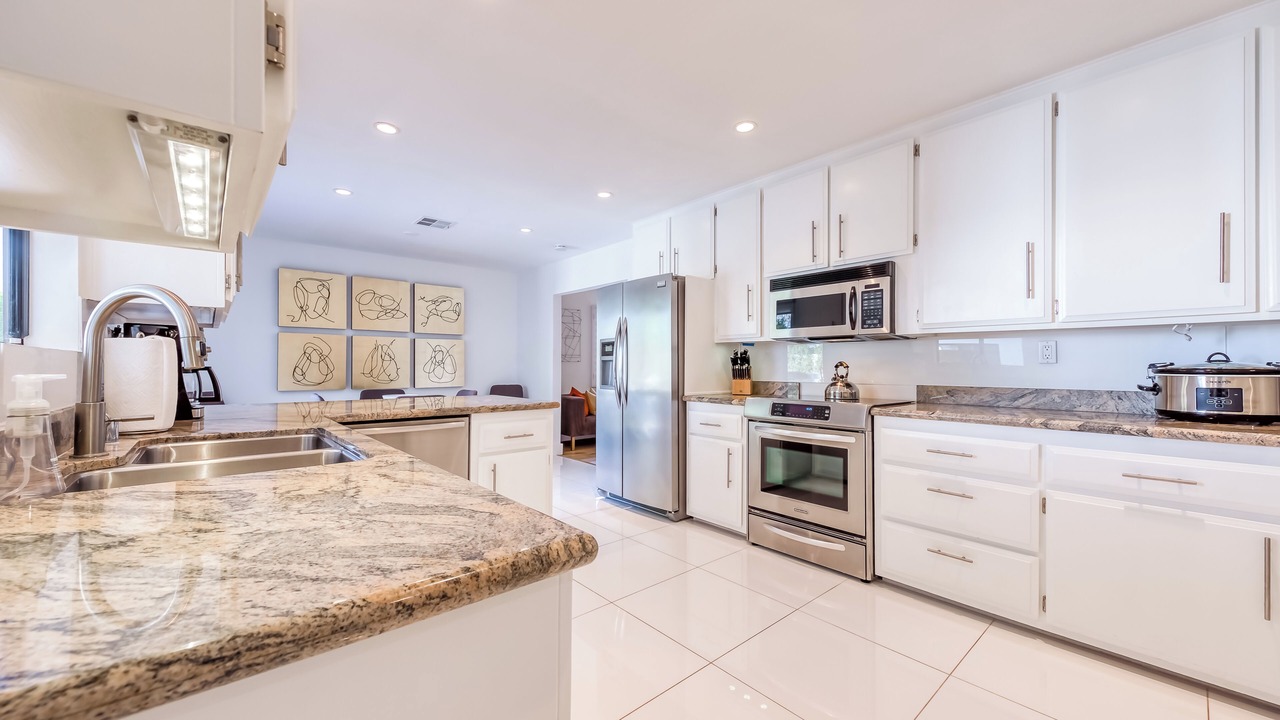 Photo of Kitchen in The Movie Colony