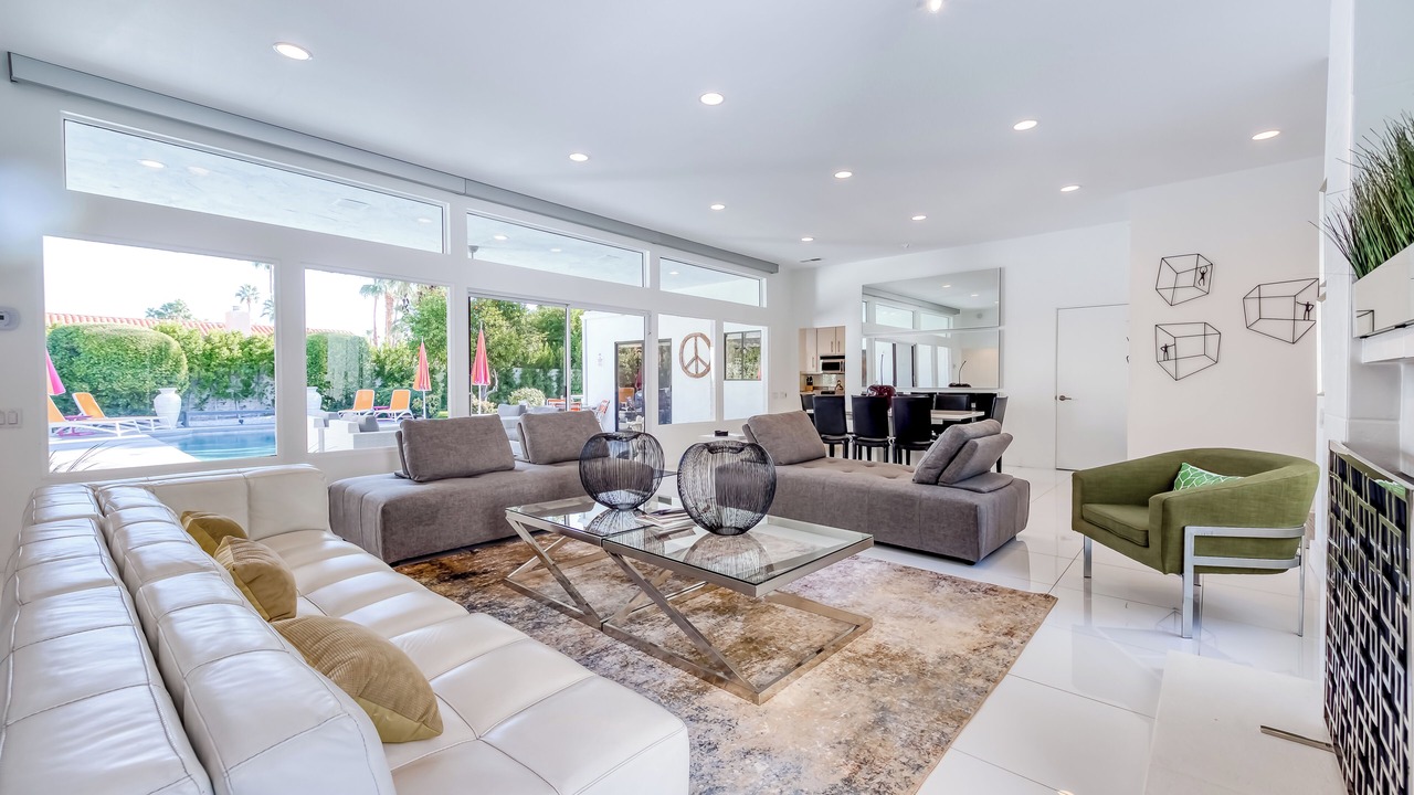 Photo of Livingroom in The Movie Colony