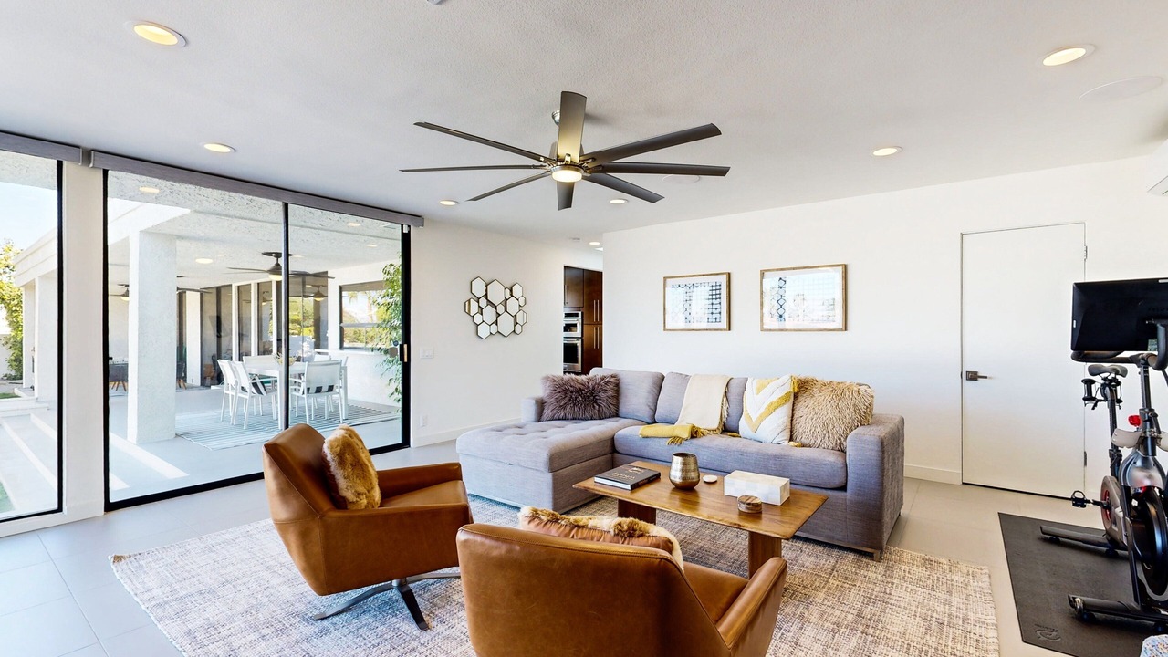 Photo of Livingroom in Palm Desert