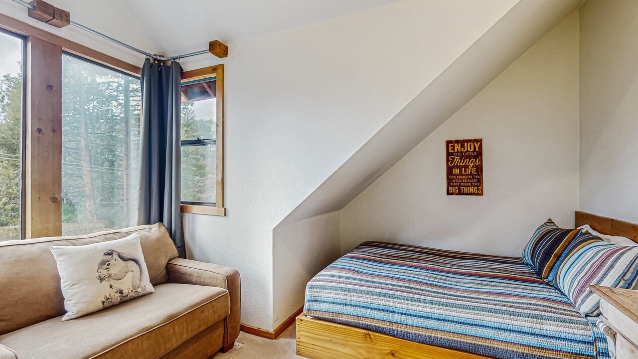 Photo of Bedroom in Fern Valley