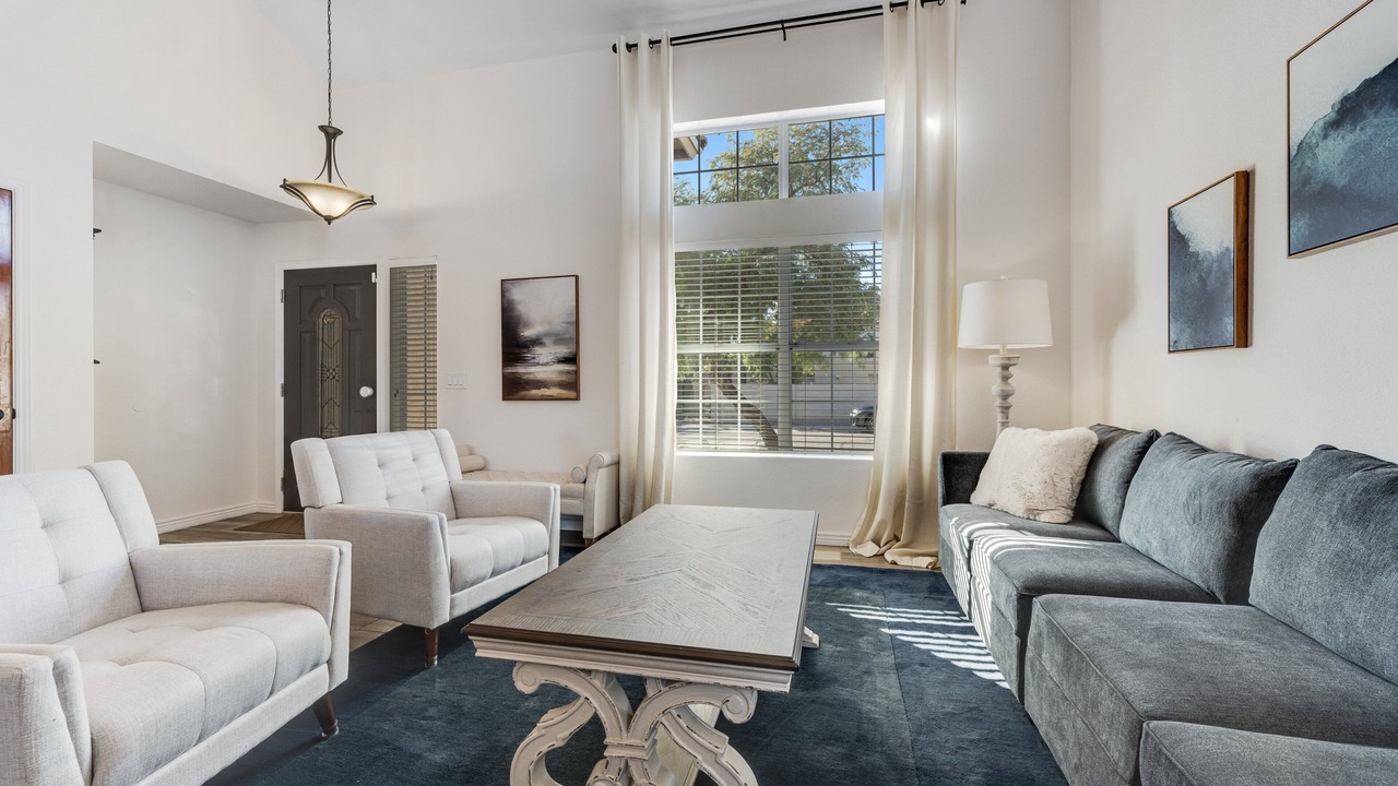 Photo of Livingroom in Foothills