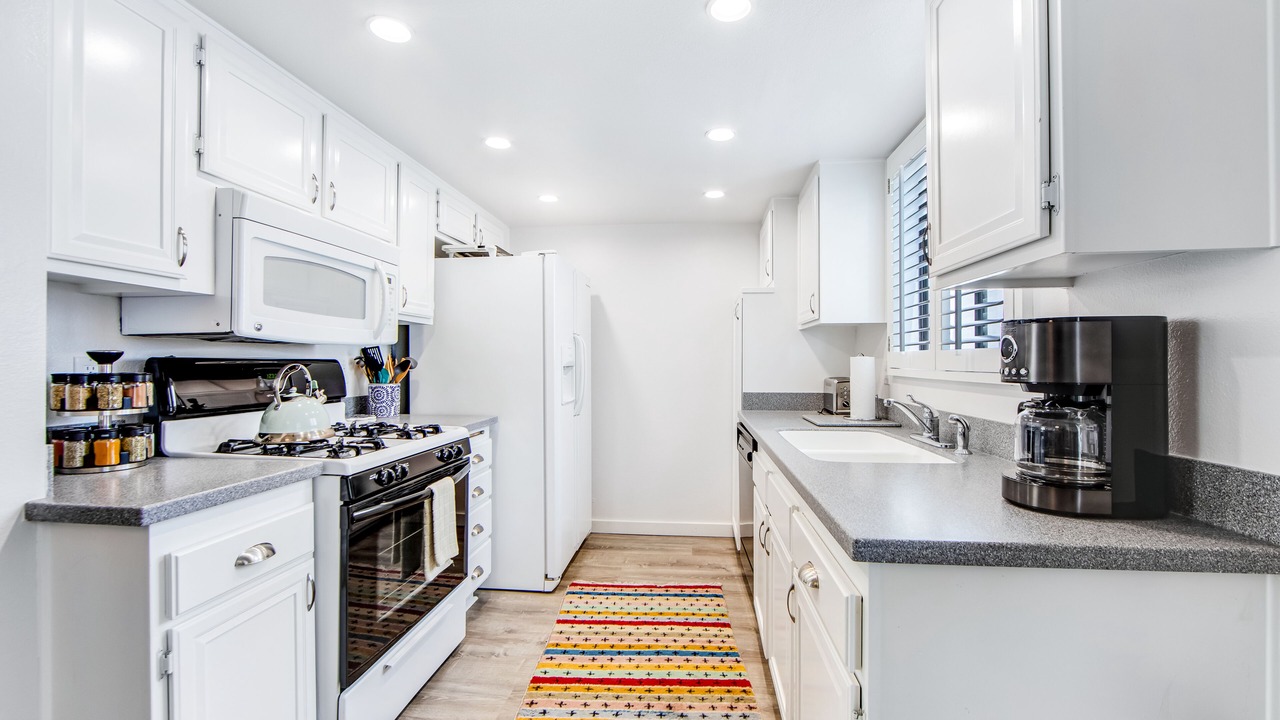 Photo of Kitchen in Canyon Corridor