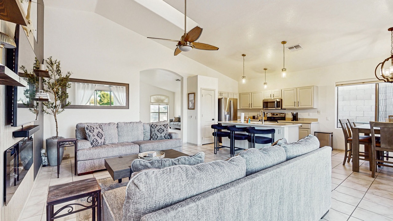 Photo of Livingroom in Foothills