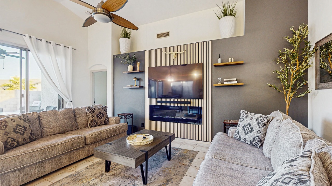 Photo of Livingroom in Foothills