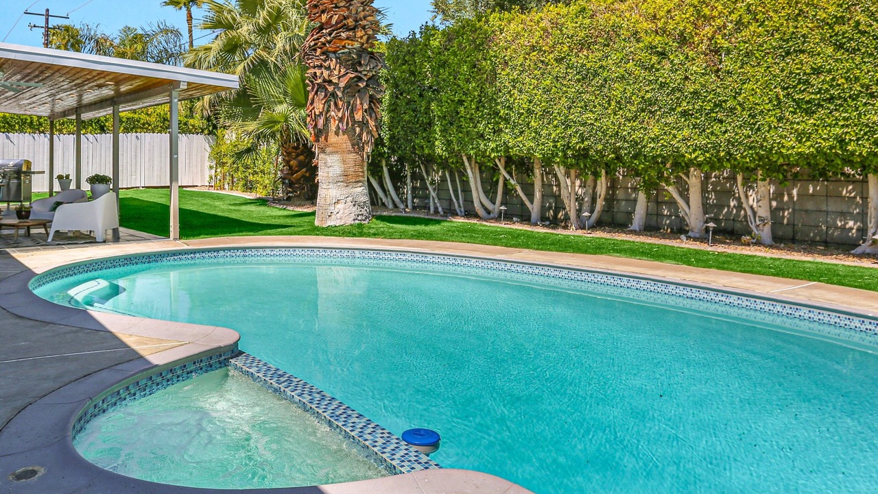 Photo of Outdoor in Desert Park Estates