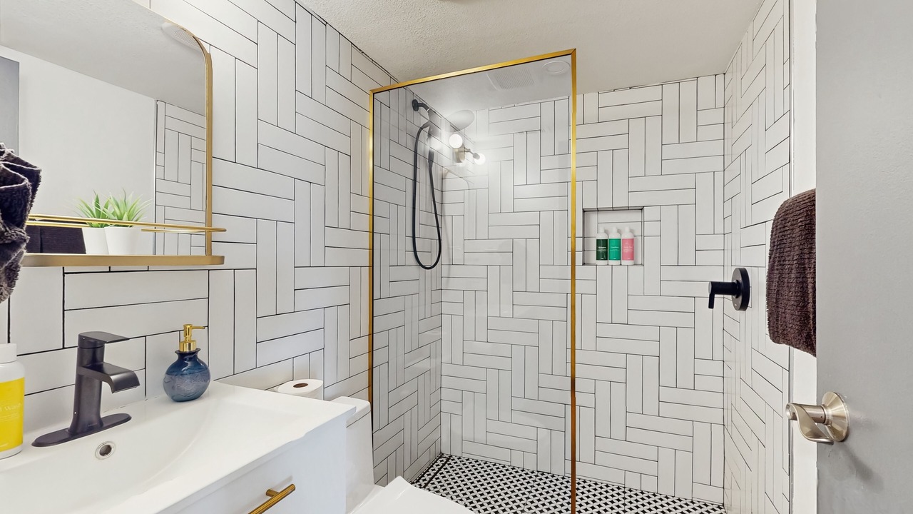 Photo of Bathroom in Desert Park Estates
