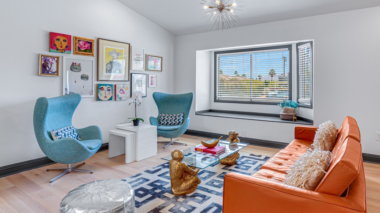 Photo of Livingroom in Desert Park Estates