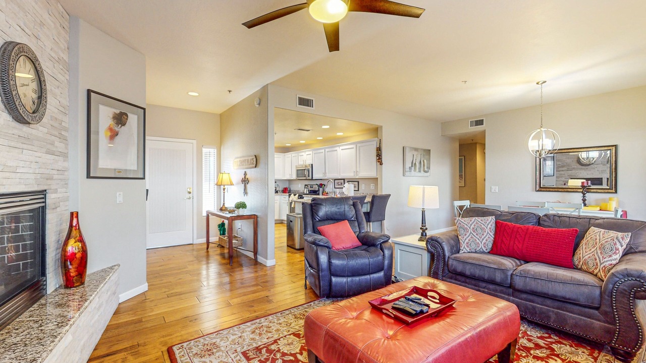 Photo of Livingroom in North Scottsdale