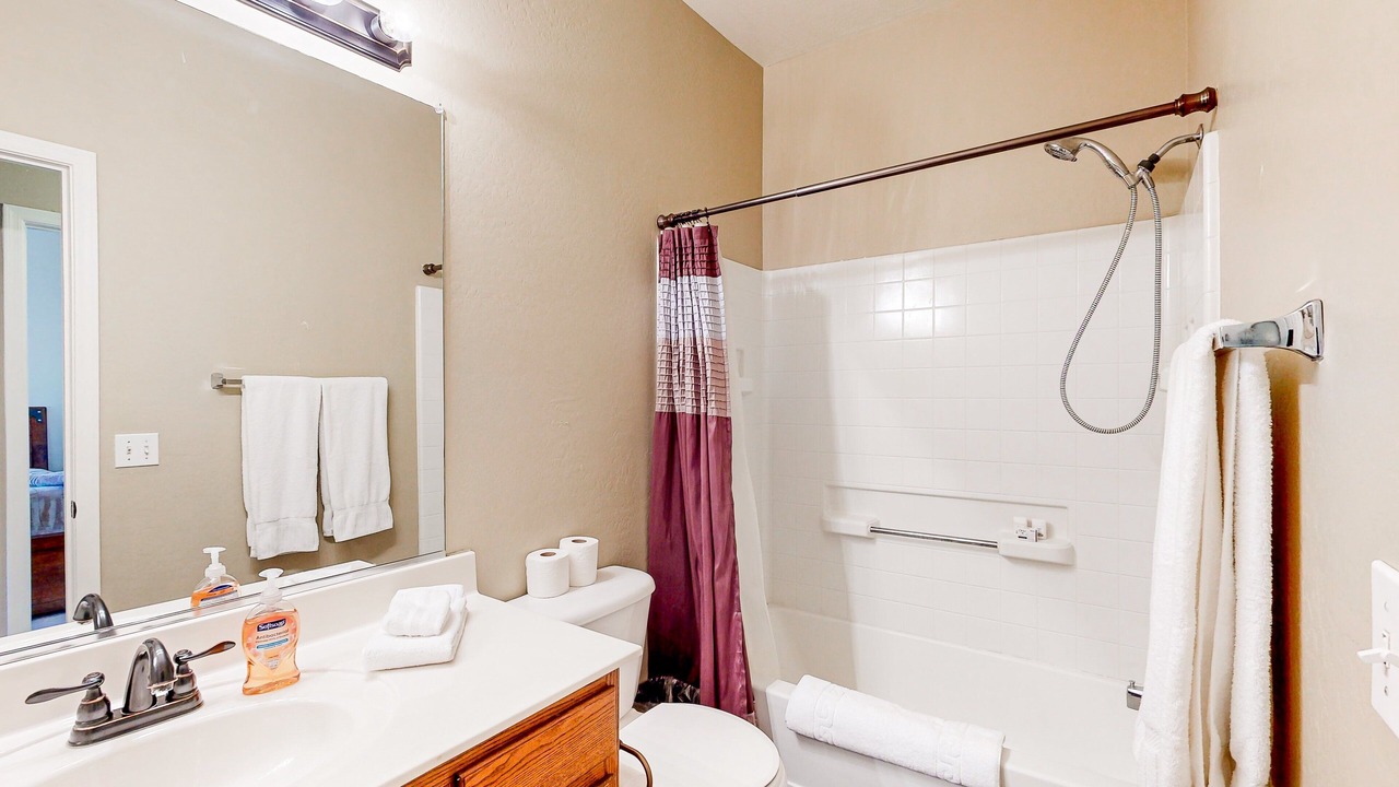 Photo of Bathroom in Copper Basin