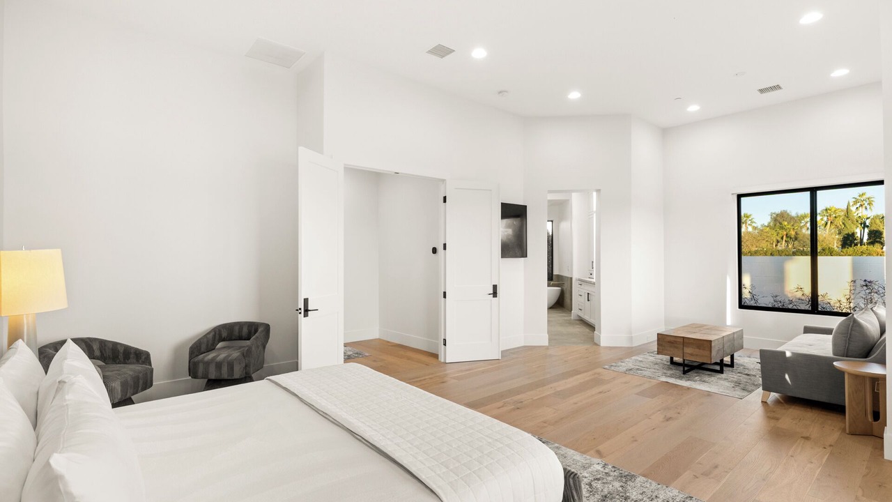 Photo of Bedroom in Central Scottsdale