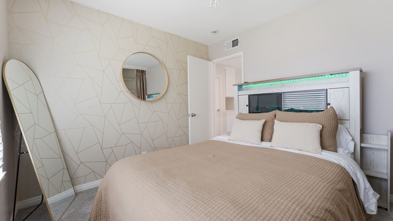 Photo of Bedroom in Mira Mesa