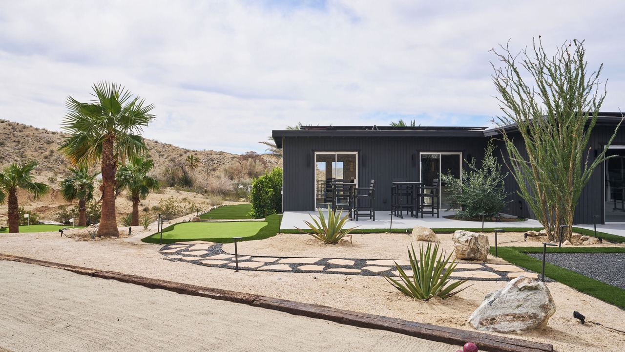 Photo of Patio Balcony in Desert Hot Springs