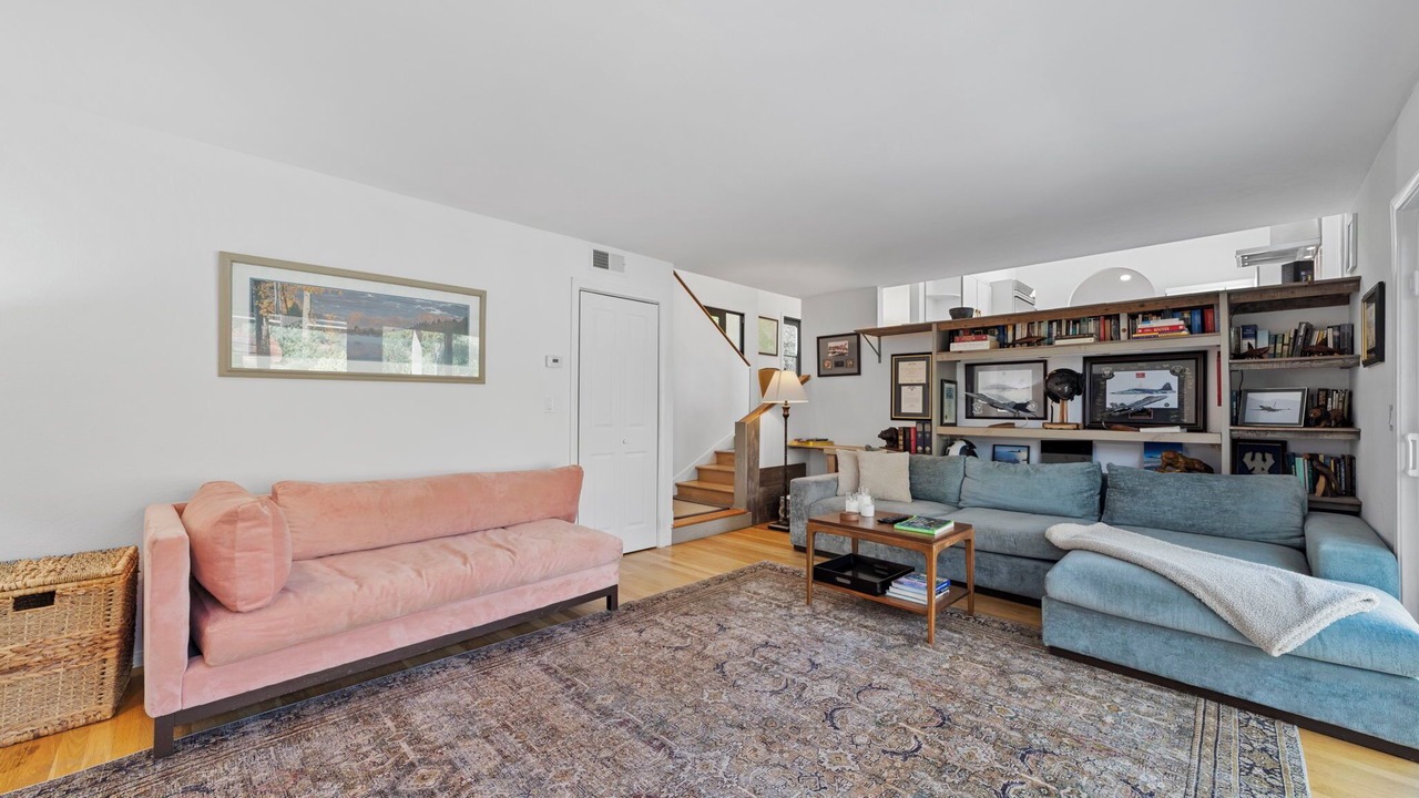 Photo of Livingroom in Del Mar Heights