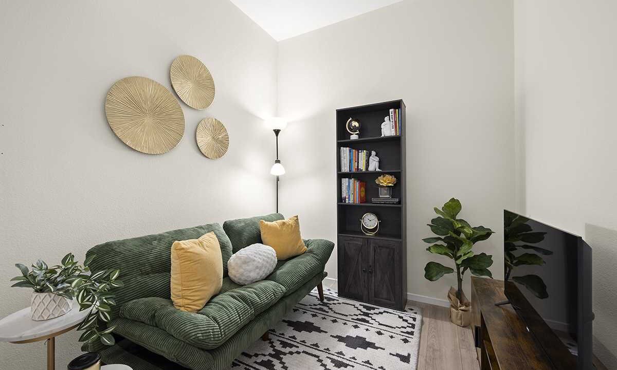 Photo of Livingroom in Pacific Terrace