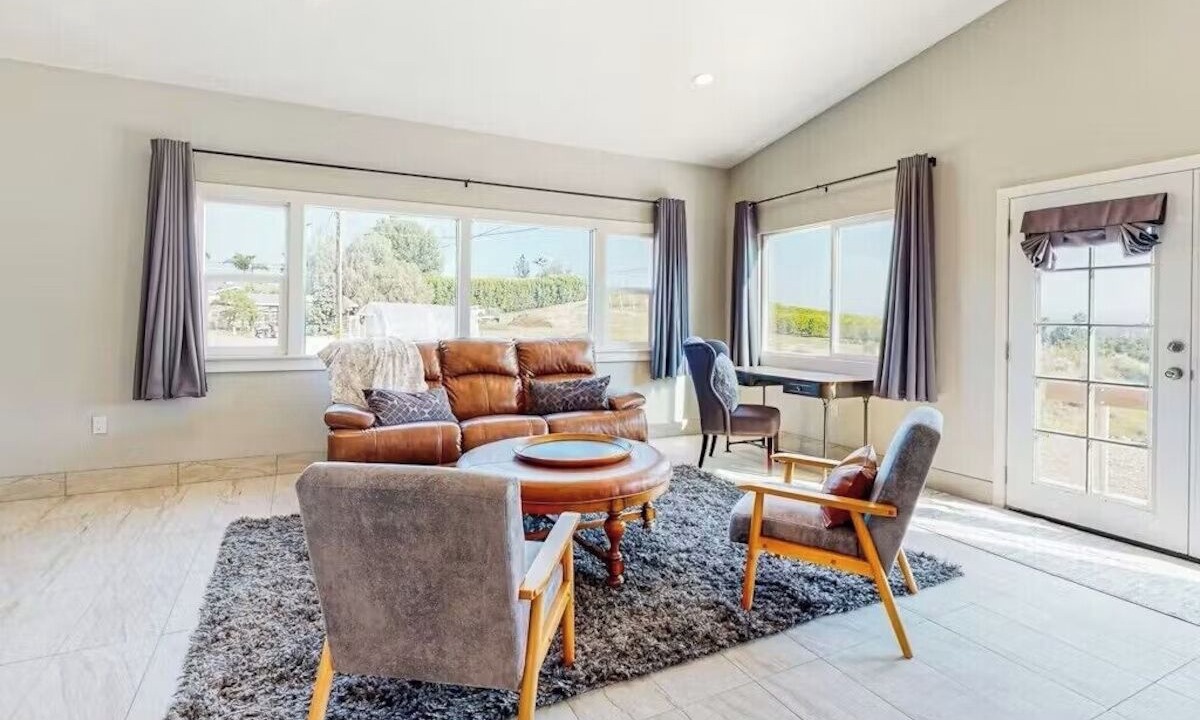 Photo of Livingroom in Fallbrook