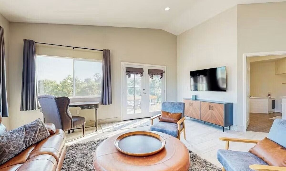 Photo of Livingroom in Fallbrook