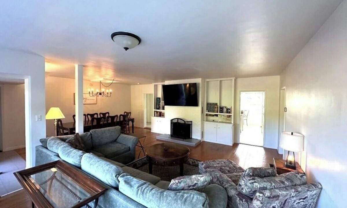 Photo of Livingroom in Fallbrook