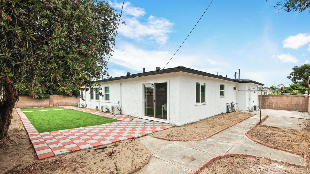 Photo of Outdoor in Midway City
