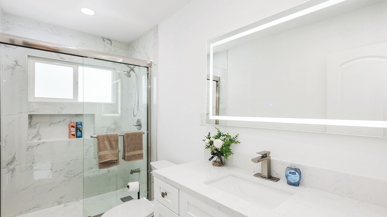 Photo of Bathroom in Midway City