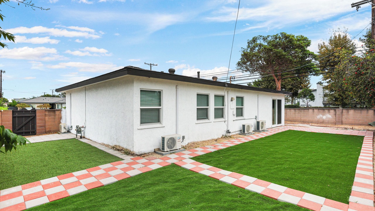 Photo of Outdoor in Midway City