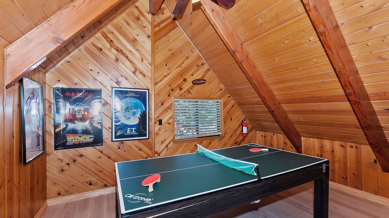 Photo of Bedroom in Crestline