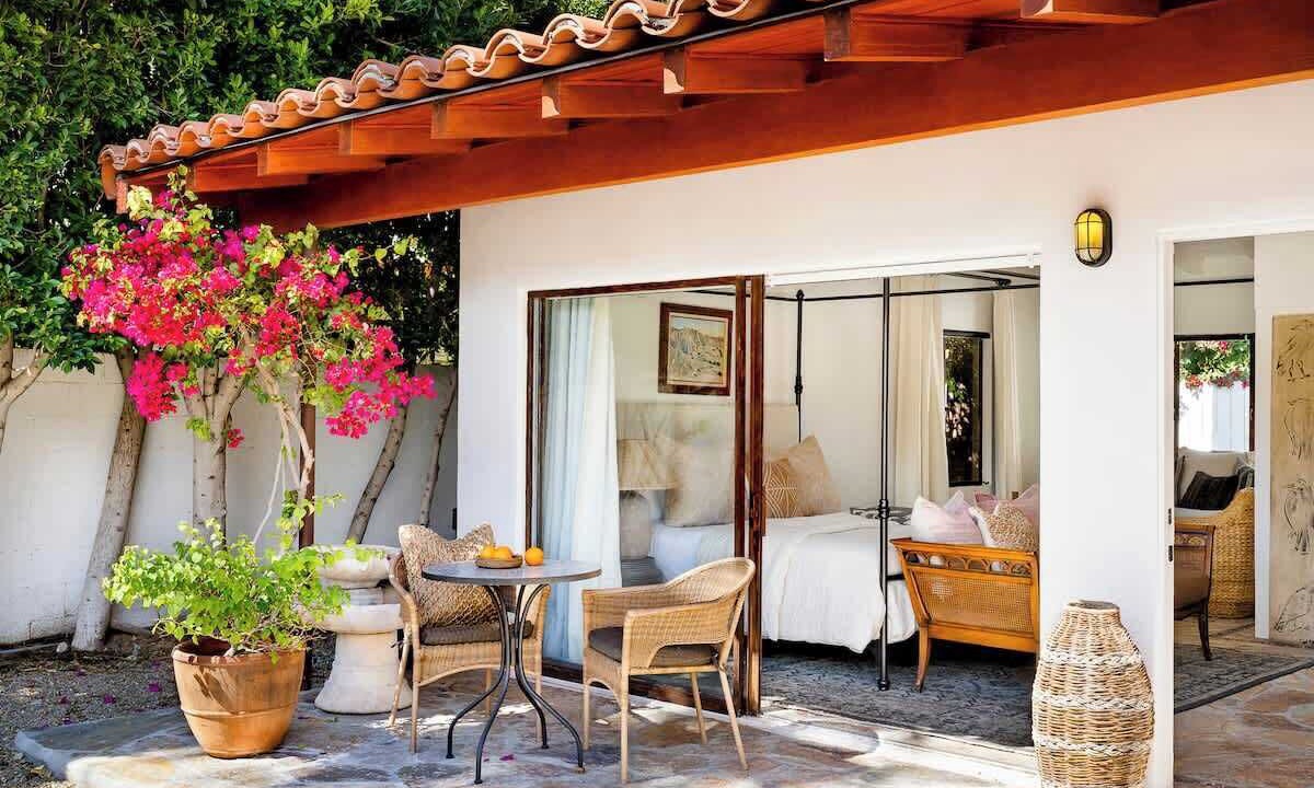 Photo of Patio Balcony in Historic Tennis Club