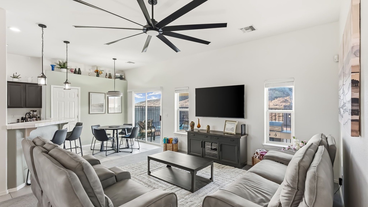 Photo of Livingroom in Bullhead City