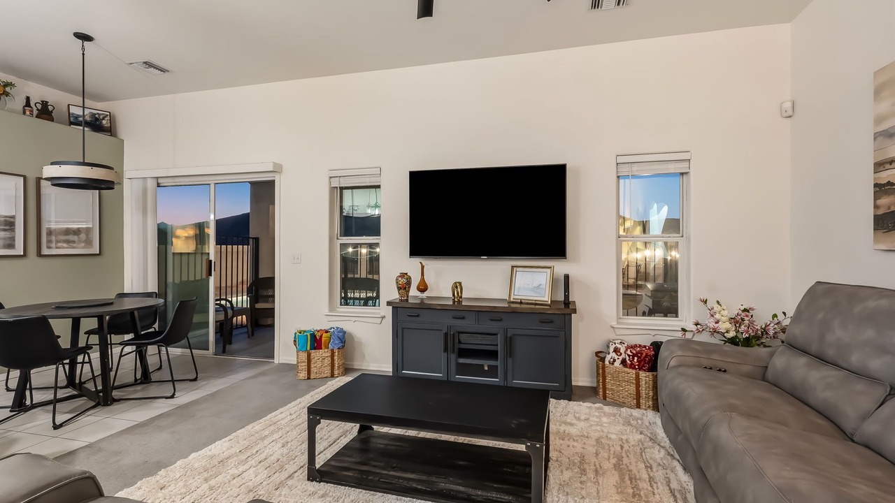 Photo of Livingroom in Bullhead City