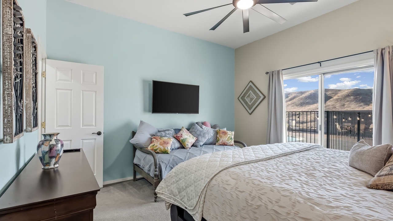 Photo of Bedroom in Bullhead City