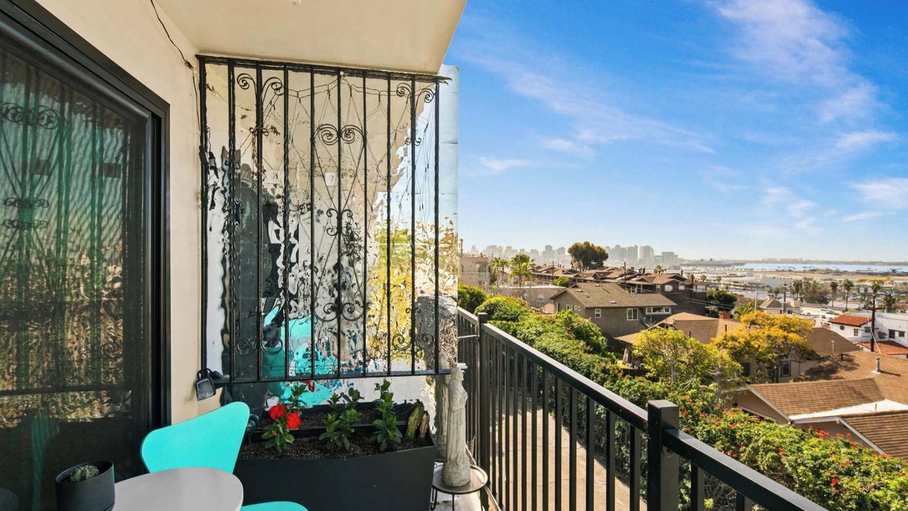 Photo of Patio Balcony in Mission Hills