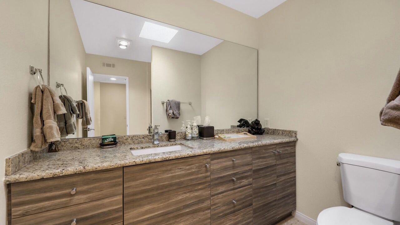 Photo of Bathroom in Bermuda Dunes