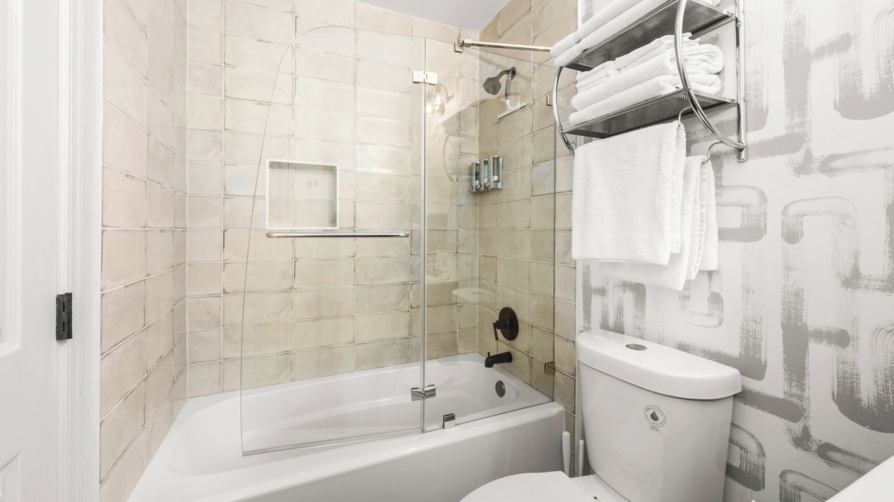 Photo of Bathroom in Garfield