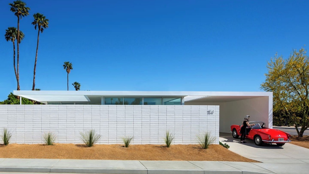 Photo of Outdoor in Racquet Club West