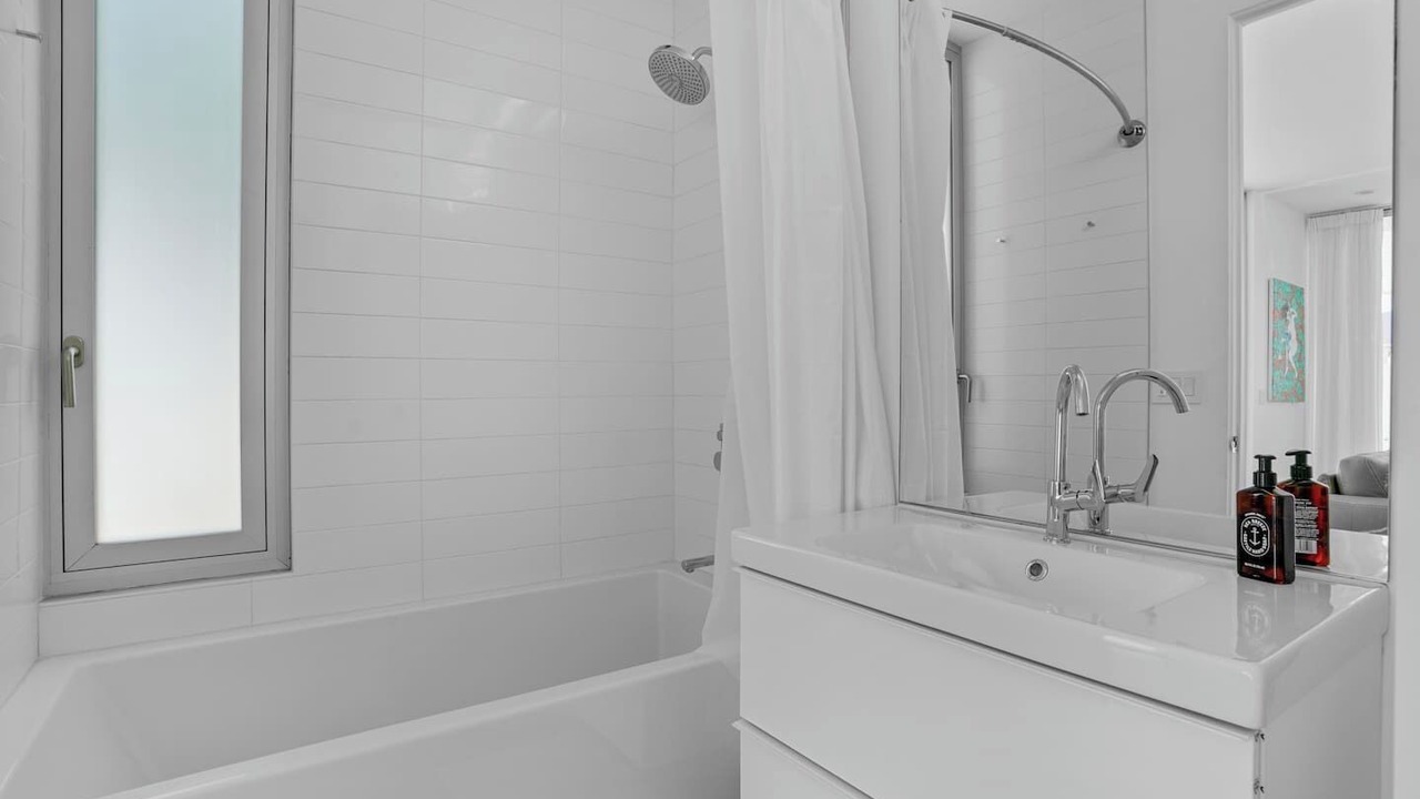 Photo of Bathroom in Racquet Club West