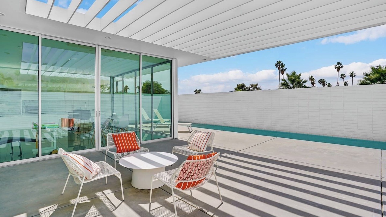 Photo of Outdoor in Racquet Club West