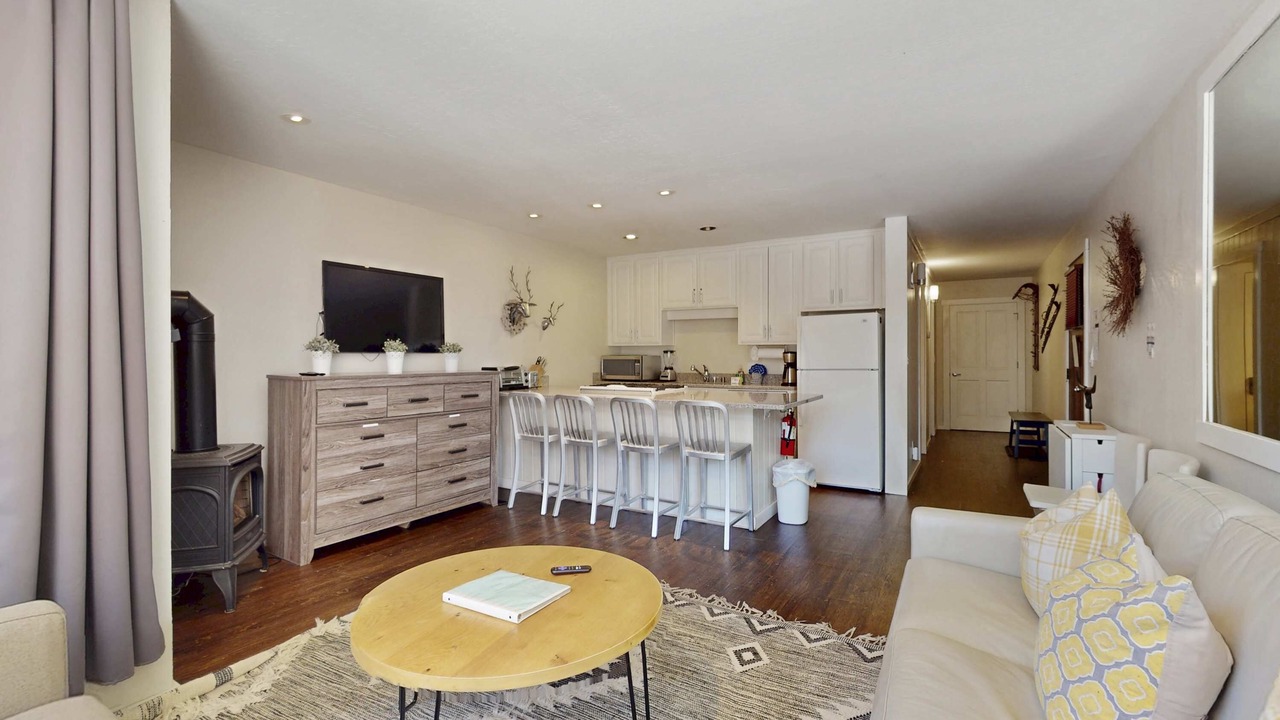 Photo of Livingroom in Truckee
