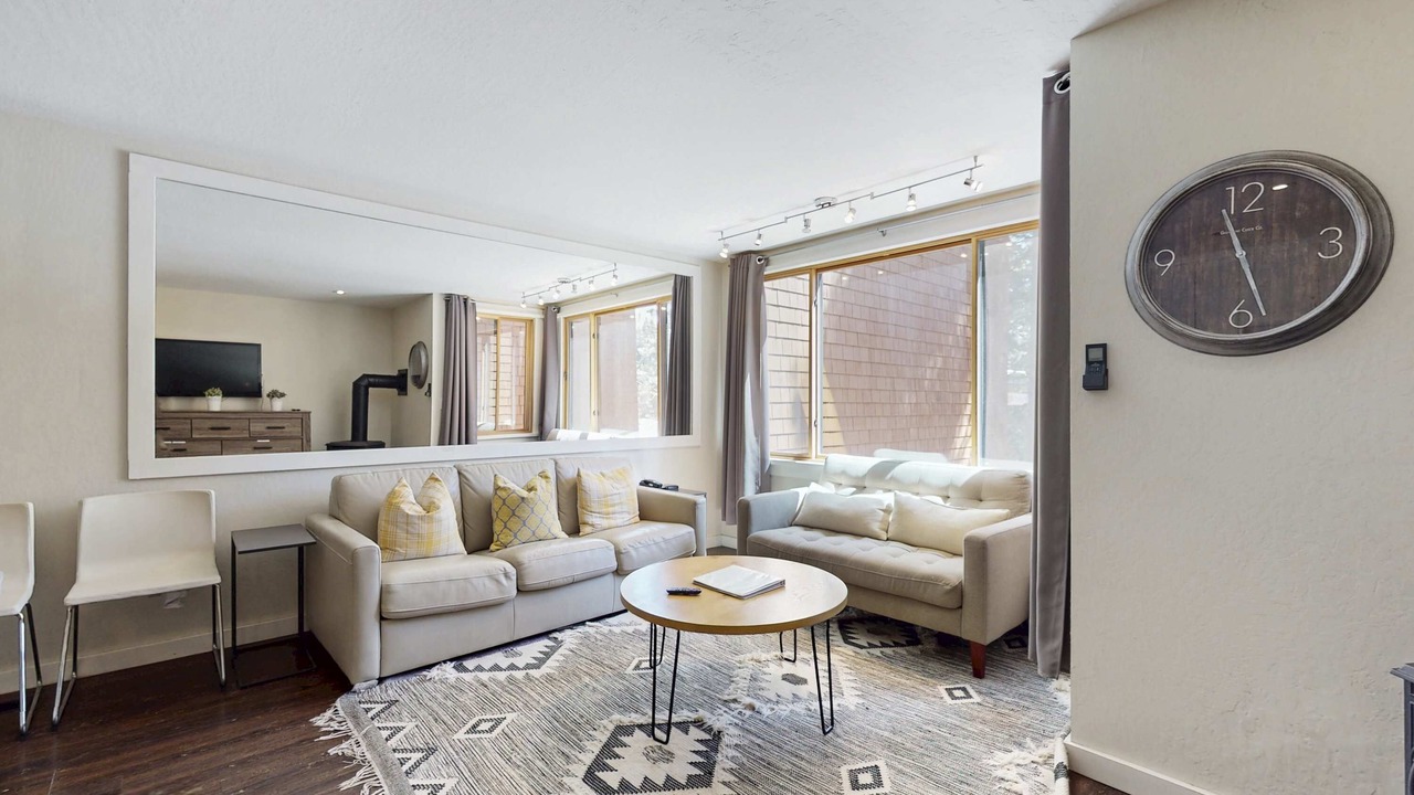Photo of Livingroom in Truckee