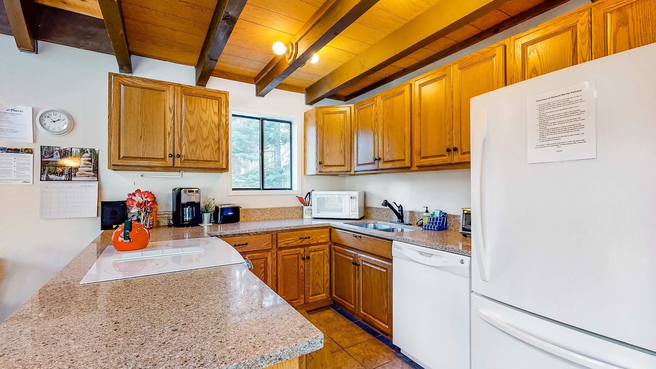 Photo of Kitchen in Serene Lakes