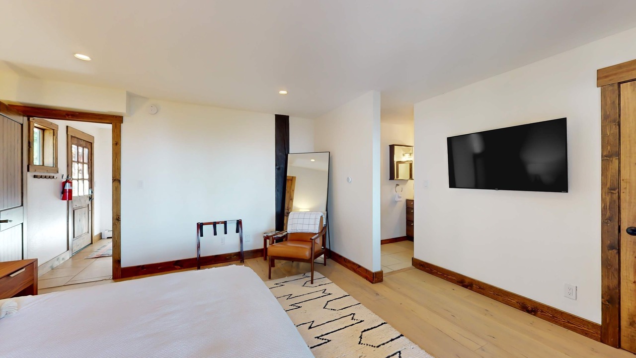 Photo of Bedroom in Tahoe Village