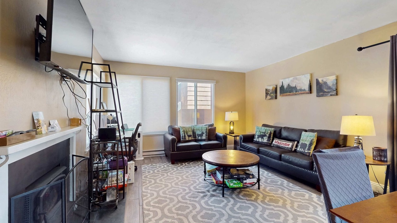 Photo of Livingroom in Truckee
