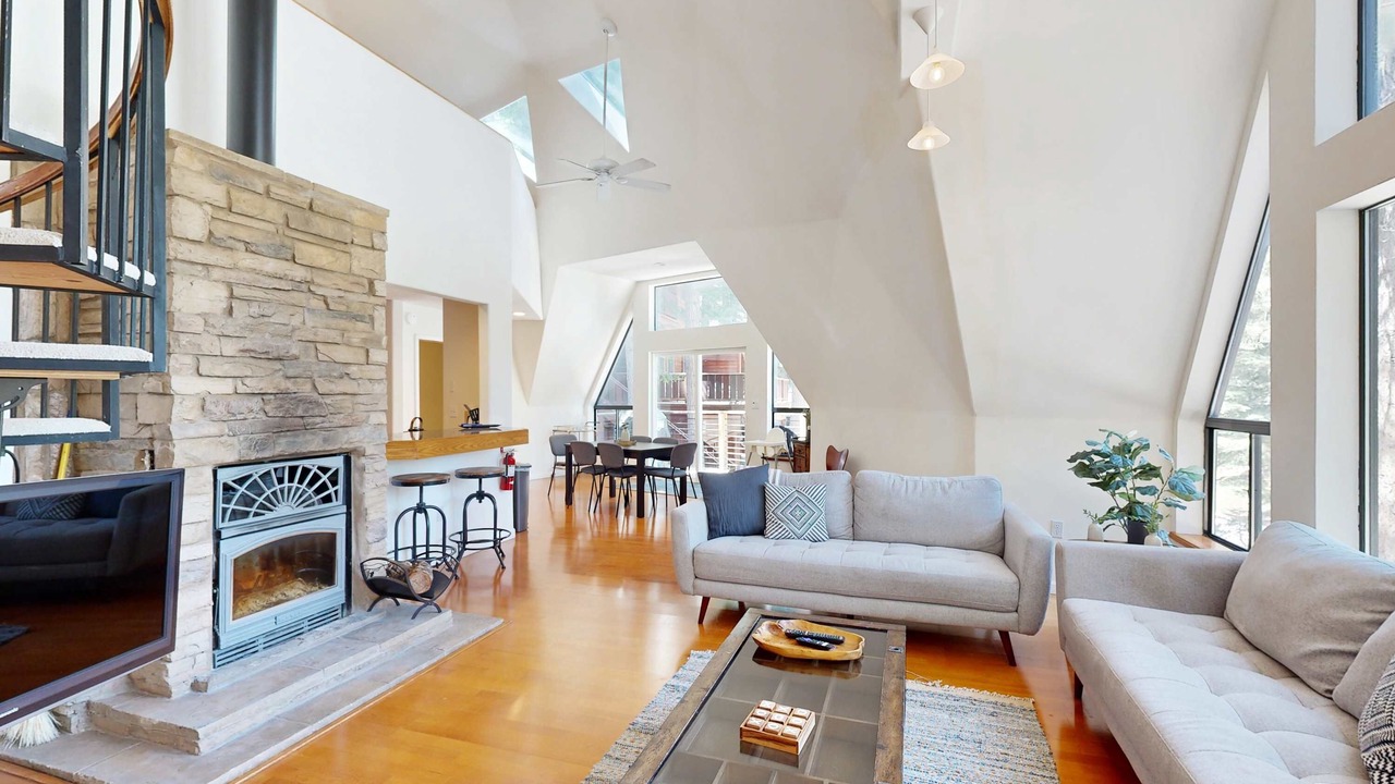 Photo of Livingroom in Truckee