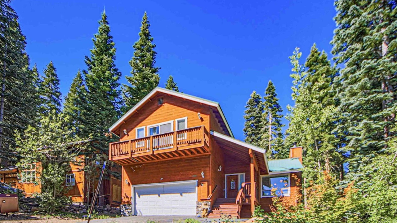 Photo of Outdoor in Kingswood Estates
